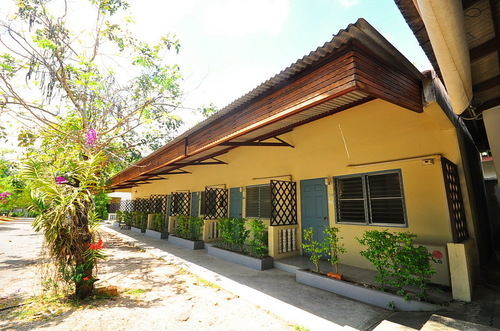 Krabi Flora Hotel Exterior photo