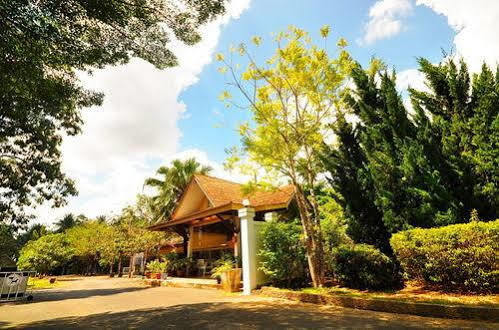 Krabi Flora Hotel Exterior photo